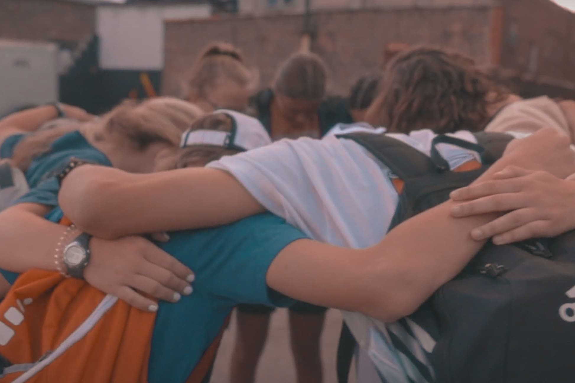 Alumni 12 Youth in prayer cropped